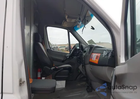 2011 Mercedes-Benz Sprinter 2500 High Roof from USA, damaged, VIN WD3PE8CB5B5558096